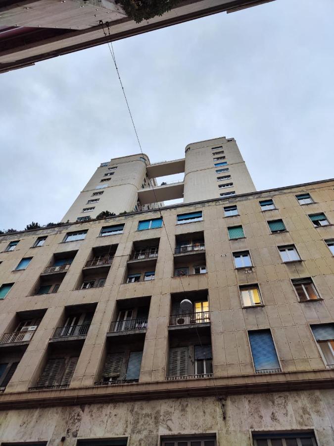 La Casa Di Bibi Lägenhet Genua Exteriör bild